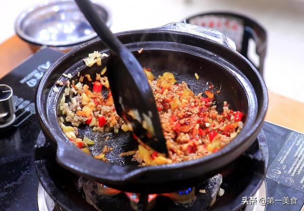 粉絲這樣做太好吃了，零難度零技巧，嫩滑入味，湯汁鮮美，真解饞