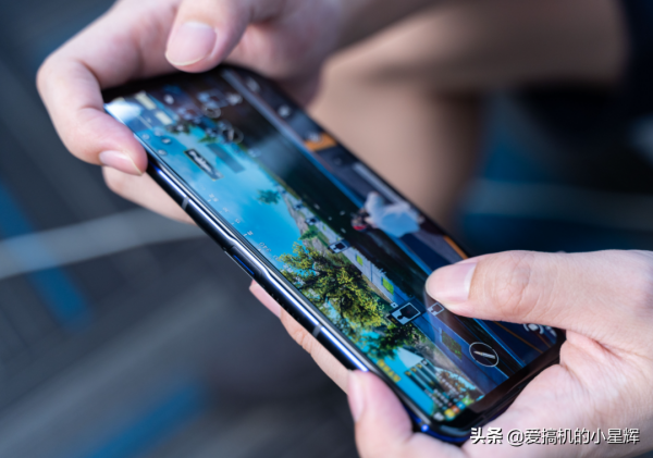 從5299跌至3499元,驍龍888+18GB+256GB+5500mAh,還有144Hz高刷 從5299跌至3499元,驍龍888+18GB+256GB+5500mAh,還有144Hz高刷