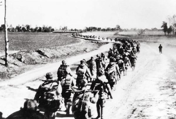 林彪誤判後請示毛主席，等36小時沒回電，陰差陽錯殲滅白崇禧主力