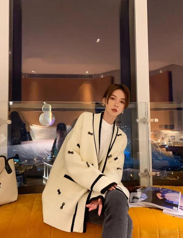 小香風立體花開衫,慵懶風針織外套 小香風立體花開衫,慵懶風針織外套