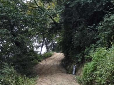 民間故事:阿婆去接生,察覺女子身上泥腥味,她掏出糯米逃過一劫 民間故事:阿婆去接生,察覺女子身上泥腥味,她掏出糯米逃過一劫