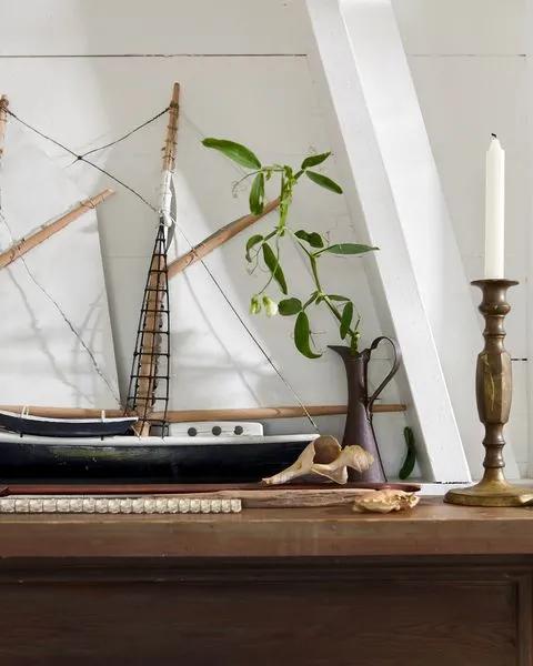 在瑪莎葡萄園島的海灘小屋，我們看到菲比簡單、輕鬆的居家技巧