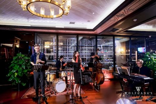 當牛排遇上爵士樂，讓夏天的歡愉在味蕾綻放