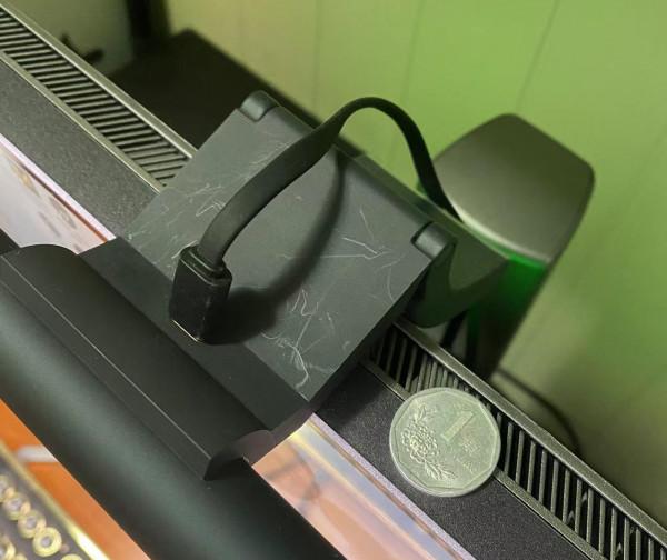 中年男人的快樂源泉，雷神銀翼lite Mini LED顯示器體驗分享