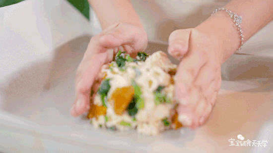 全程免揉麵,超簡單!外酥裡軟,還富含膳食纖維,有效預防便秘 全程免揉麵,超簡單!外酥裡軟,還富含膳食纖維,有效預防便秘