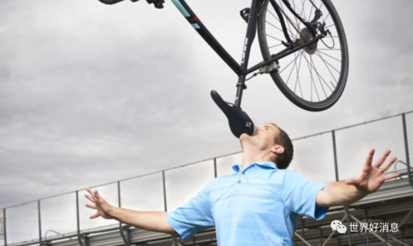 一個人打破 200 項世界紀錄