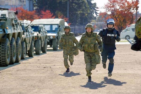 一艘不明身份的潛艇現身日本家門口,內部大肆炒作,我國瞧得上你? 一艘不明身份的潛艇現身日本家門口,內部大肆炒作,我國瞧得上你?