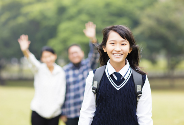 青春期女孩，從哪個部位開始發育？如何能突破1米7身高？