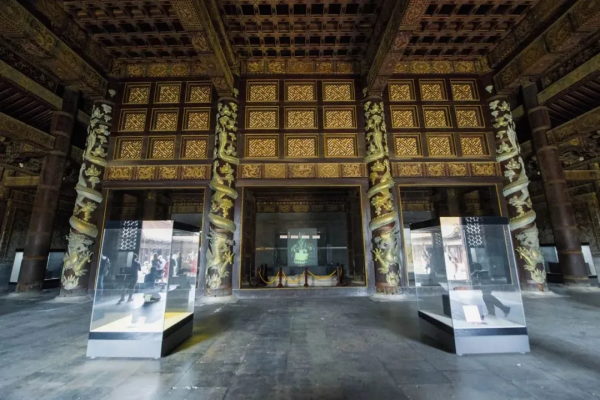 清東陵裡那些有故事的女人——晚清“無冕女皇”慈禧和她的奢華陵寢