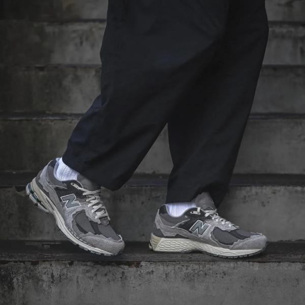 “爛鞋”準備變爆款？連權志龍、Rocky和比伯都在穿？｜破壞設計球鞋