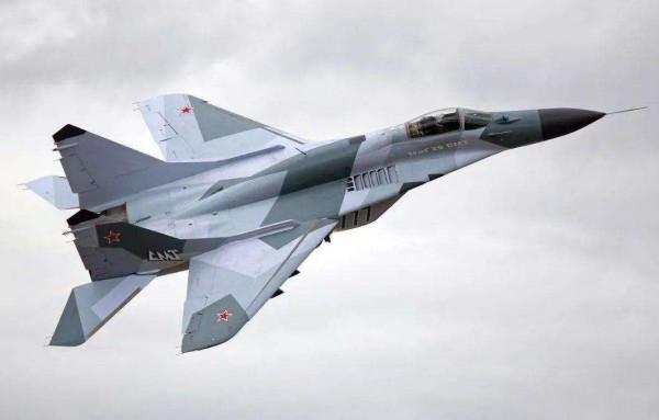 中國航空史上最正確的抉擇，放棄西方戰機，選蘇27讓空軍進步30年