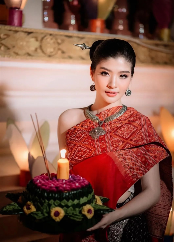 寮國今日出夏,沒有花燈的出夏節,最美的圖全都在這裡啦 寮國今日出夏,沒有花燈的出夏節,最美的圖全都在這裡啦