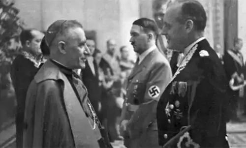 梵蒂岡情報機構的起源與東歐情報工作