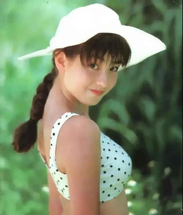 在日本93版《西遊記》裡扮演唐僧的女演員宮澤理惠 在日本93版《西遊記》裡扮演唐僧的女演員宮澤理惠