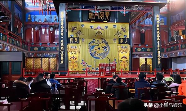 德雲社老爺們啥都不怕,湖廣會館這樣的凶宅照樣待十幾年 德雲社老爺們啥都不怕,湖廣會館這樣的凶宅照樣待十幾年