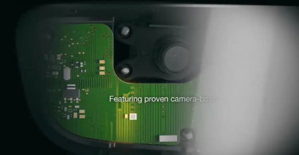 開車不習慣攝像頭對著自己？這些品牌已經想出瞭解決方案