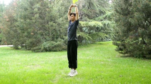 經常踮腳尖有哪些作用？堅持一段時間後，或許會收穫這4個好處