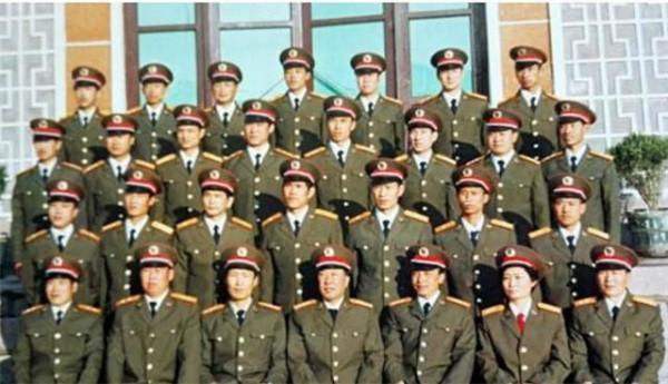 1988年，中央決定授予鄧公&OpenCurlyDoubleQuote;一級上將&rdquo;，他卻用行動致敬了毛主席