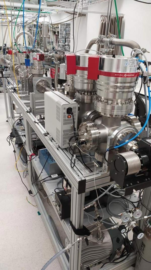 “奈米茶杯中的漩渦”:研究人員創造由原子和分子組成的渦流束 “奈米茶杯中的漩渦”:研究人員創造由原子和分子組成的渦流束