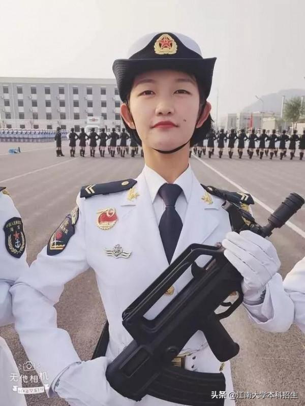 江蘇5位學霸軍人：服役海軍、武警總隊，榮立軍功擔任軍職，還來自同所大學