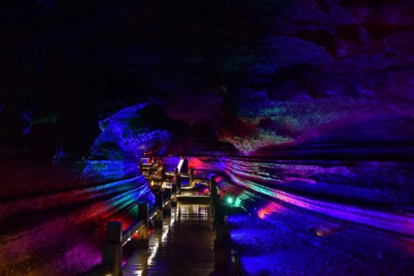 探秘我國最大的火山堰塞湖