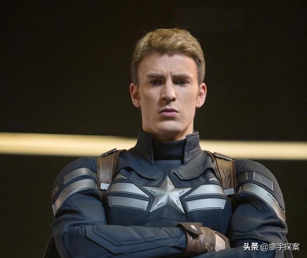 拿陳漫的照片與今年沒在國內上映的漫威電影做對比，問題就出來了