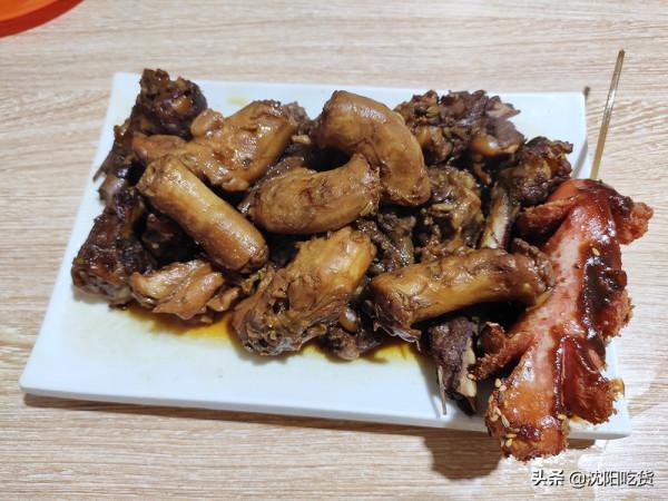 焦烤的雞架,原以為能不錯,結果沒想到吃起來是這樣的 焦烤的雞架,原以為能不錯,結果沒想到吃起來是這樣的