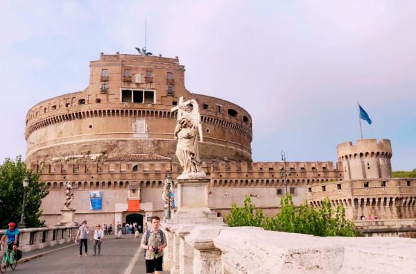 誰敢打梵蒂岡?彈丸小國為什麼受到整個西方的庇護? 誰敢打梵蒂岡?彈丸小國為什麼受到整個西方的庇護?