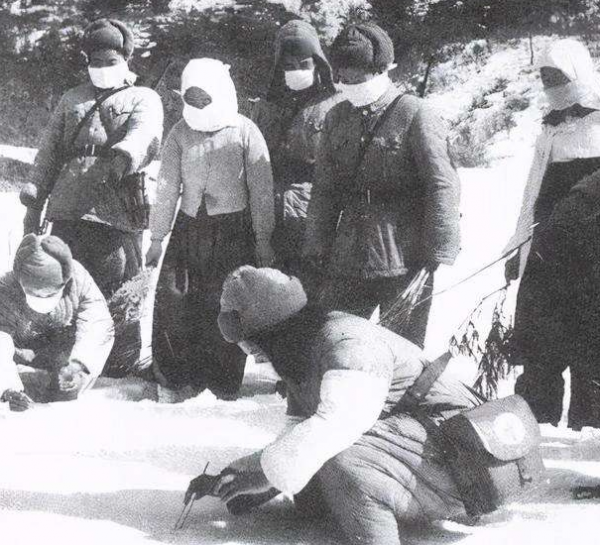 美國朝鮮戰場投毒，我國爆發大面積瘟疫，新中國上下一心粉碎奸計