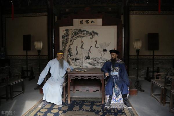 古代的縣令都管啥？