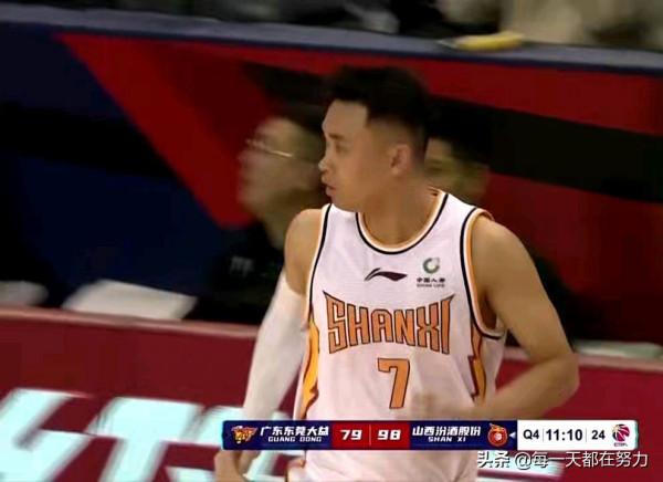 23記三分轟塌廣東王朝，杜鋒無奈缺兵少將下一場或繼續連敗