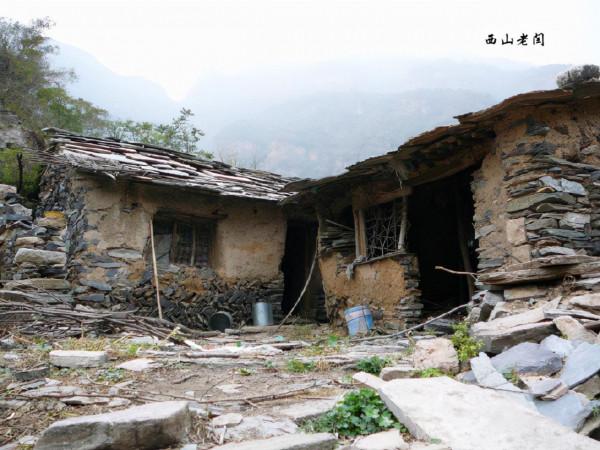 走過的路——鐵坨山西部轎頂山附近 走過的路——鐵坨山西部轎頂山附近