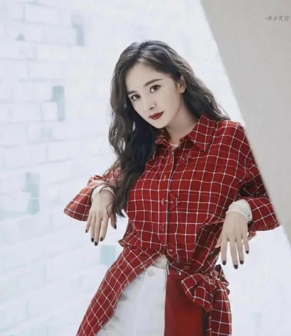 女明星撞衫的“尷尬”時刻，誰會輸呢？