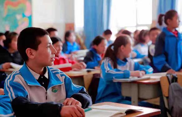 新疆女孩高考被北京大學錄取,就讀的高中曝光,引起爭議不斷 新疆女孩高考被北京大學錄取,就讀的高中曝光,引起爭議不斷