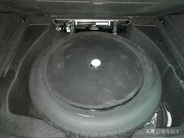 方中帶圓 剛中帶柔 男人喜歡 女人也愛的是什麼車？