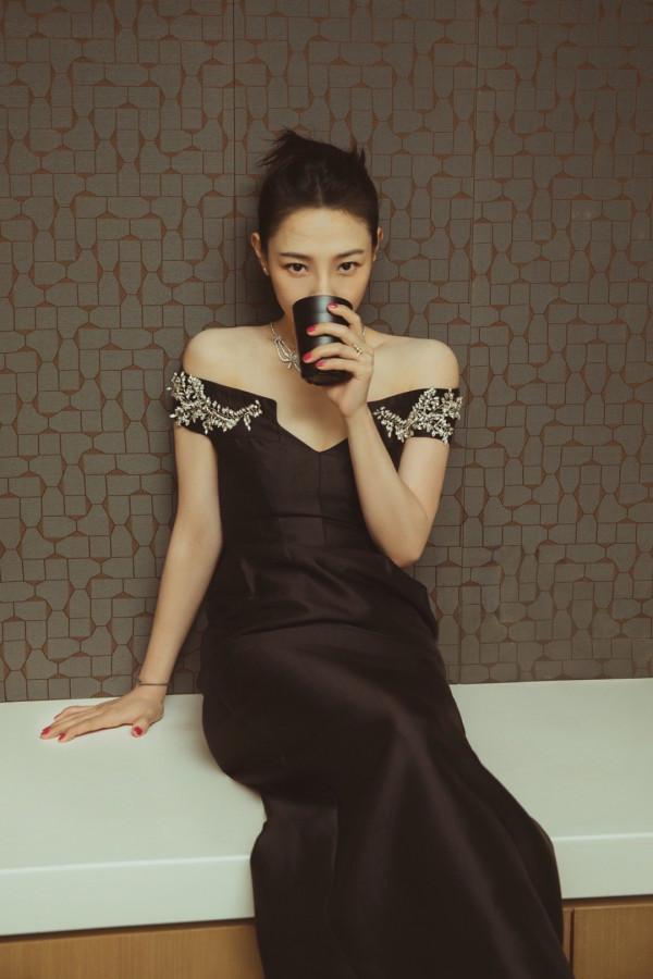 白百何今日亮相北京國際電影節開幕式紅毯 白百何今日亮相北京國際電影節開幕式紅毯