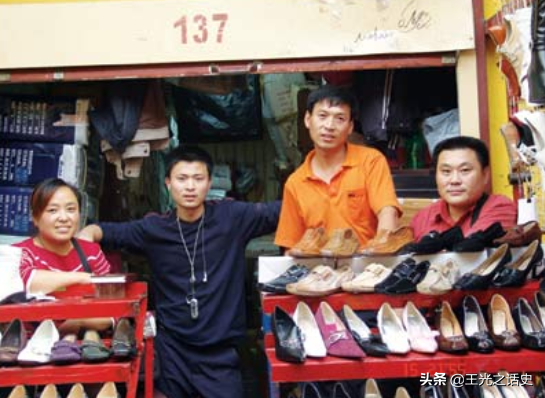 襲擊外國人、毆打警察,俄羅斯“納粹”為什麼無法無天? 襲擊外國人、毆打警察,俄羅斯“納粹”為什麼無法無天?