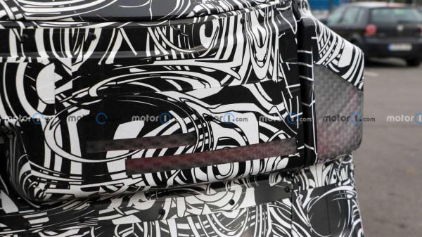 展現更多細節，全新一代寶馬iX1最新測試諜照曝光