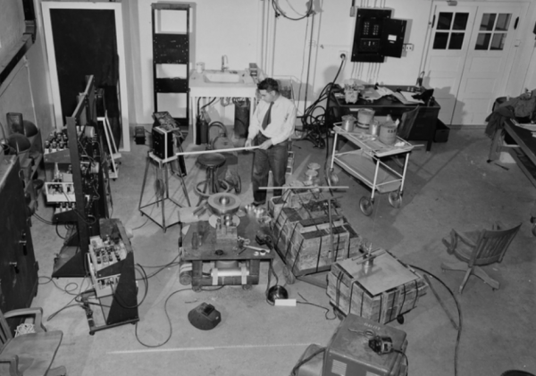 徒手掰開“原子彈”的人，成為“活死人”，DNA斷裂肌肉溶解