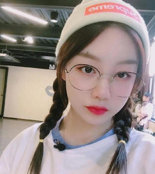 蜜蜂少女徐夢潔 蜜蜂少女徐夢潔