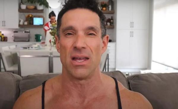 46歲金鐘國被質疑打荷爾蒙增肌,加拿大健身教練:他有吃藥 46歲金鐘國被質疑打荷爾蒙增肌,加拿大健身教練:他有吃藥