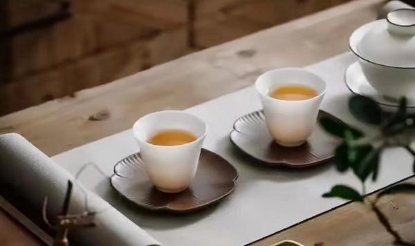 中國vs印度!200萬噸茶葉躺在倉庫,中國卻要從印度進口2億茶葉 中國vs印度!200萬噸茶葉躺在倉庫,中國卻要從印度進口2億茶葉