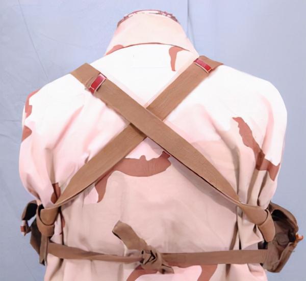 美國學習！蘇聯仿製！中國56式衝鋒槍彈匣袋，有何魔力開啟新潮流