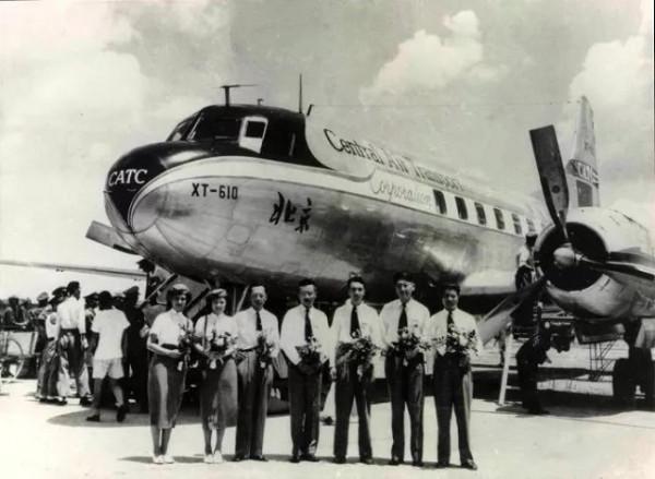 1949年,周總理秘密接見兩位客人,3天后主席發報讚揚,他們是誰 1949年,周總理秘密接見兩位客人,3天后主席發報讚揚,他們是誰