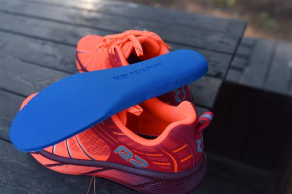 體驗跑步的樂趣-R2雲跑緩減震馬拉松長跑網面運動鞋 體驗跑步的樂趣-R2雲跑緩減震馬拉松長跑網面運動鞋