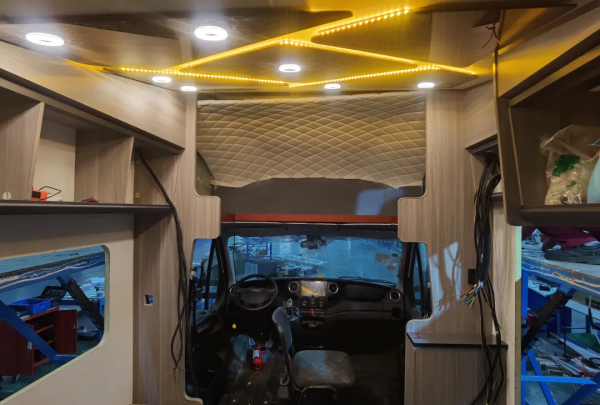 飛神新款諜照流出 凱恩斯Z63：紮實配置 電動升降床 空間利用率拉滿