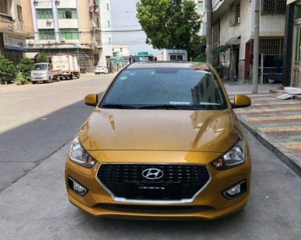 試駕現代瑞納，適合年輕人，動力不強油耗經濟！