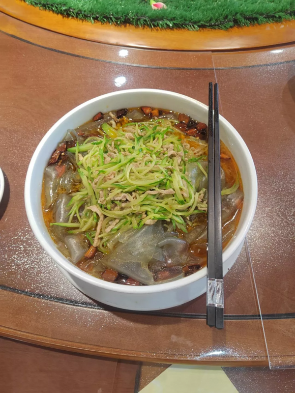 海納百川，高瞰四方，北緯37度隱藏著一座“好吃”的城市