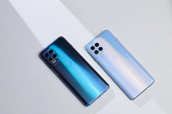 年底換新機？懂行的朋友推薦這幾款！長輩晚輩都能樂開花