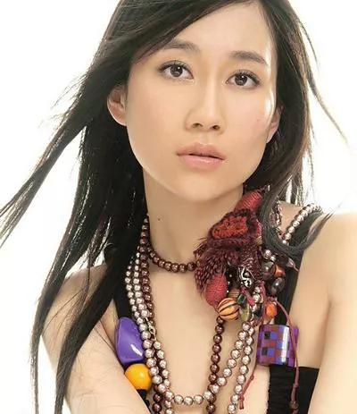 貴州美女溫崢嶸:高雅脫俗清新唯美高畫質寫真集 貴州美女溫崢嶸:高雅脫俗清新唯美高畫質寫真集